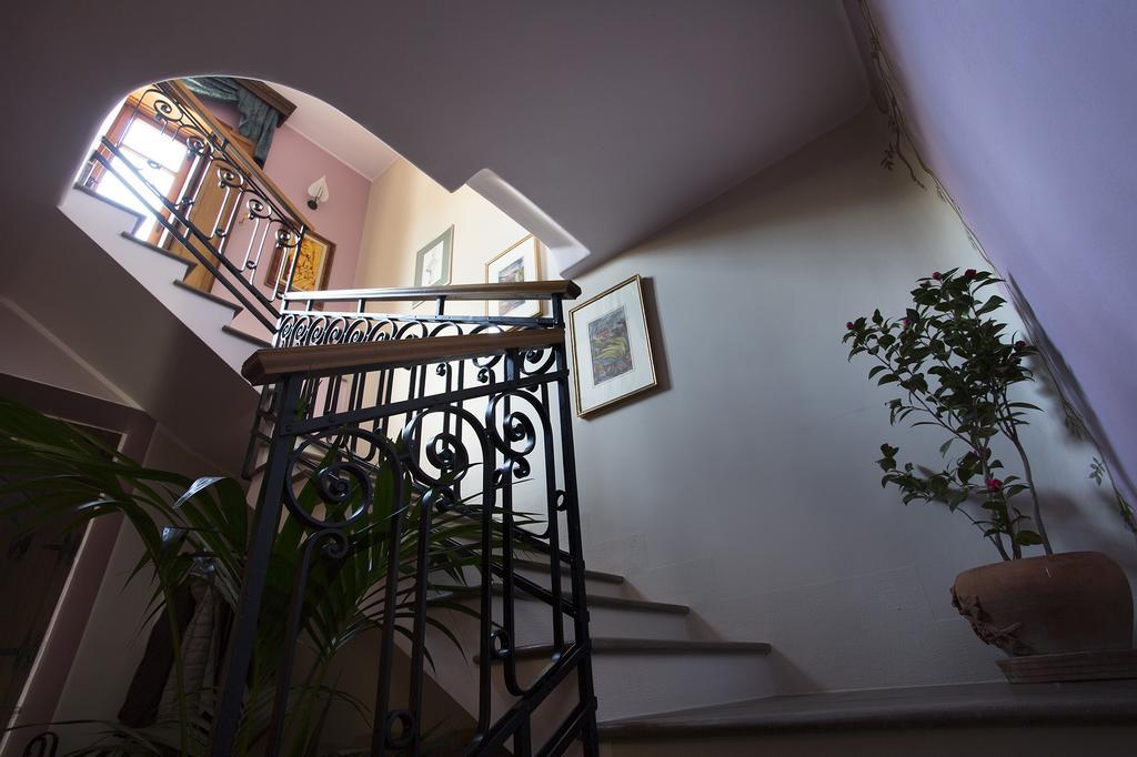 Bed and Breakfast Vibo In Centro Vibo Valentia Habitación foto