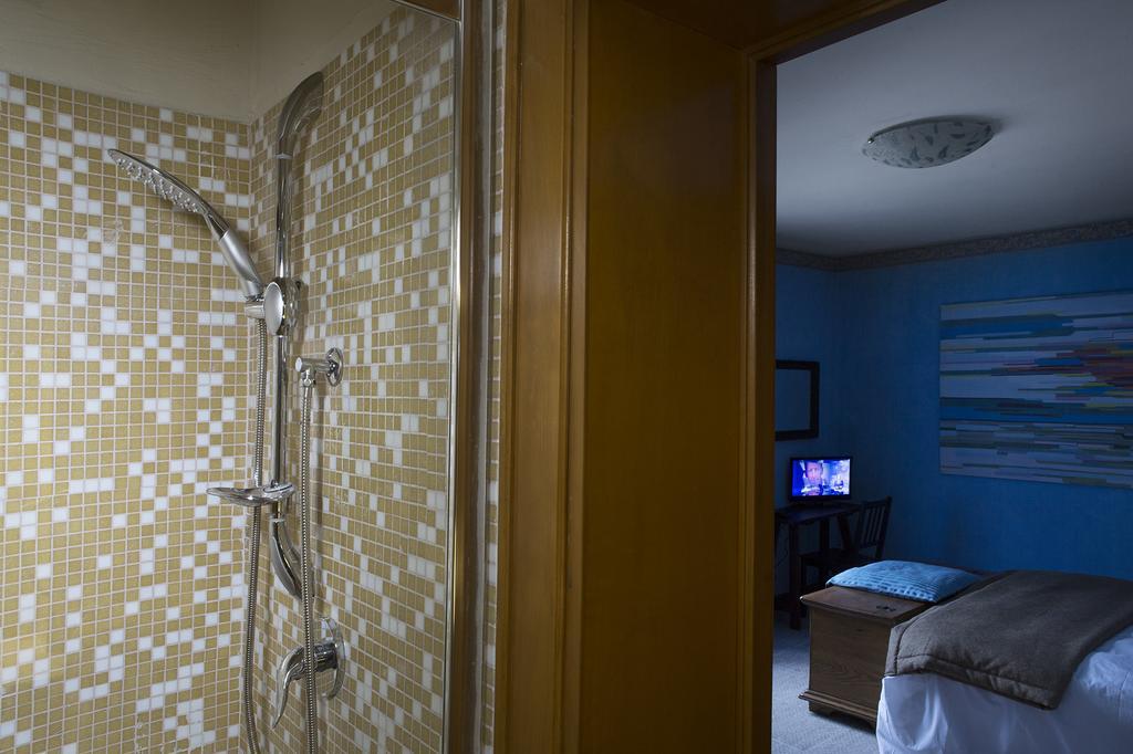Bed and Breakfast Vibo In Centro Vibo Valentia Habitación foto